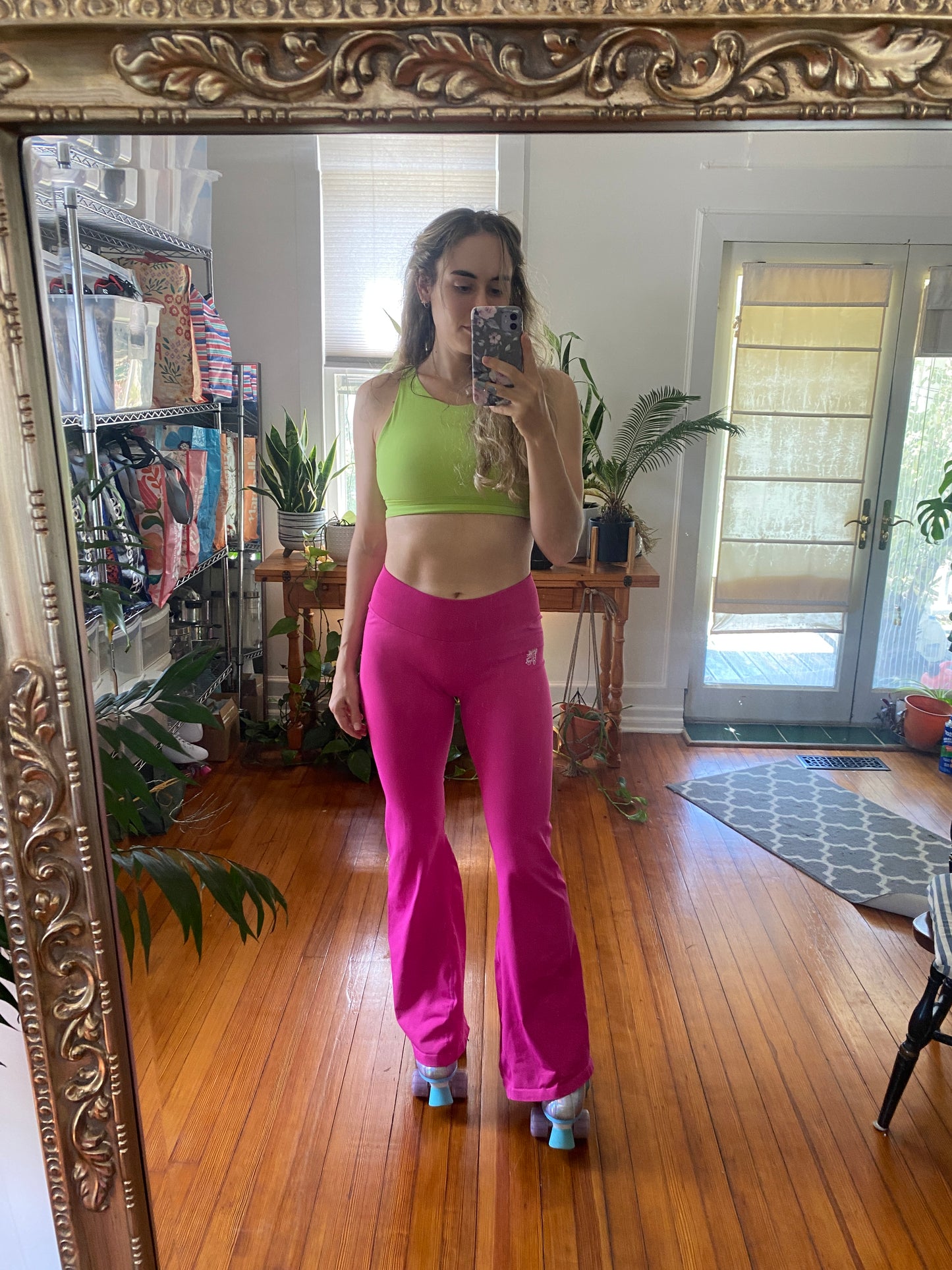 Size Extra Large NEW Flare Roller Skate Leggings - Hot Pink
