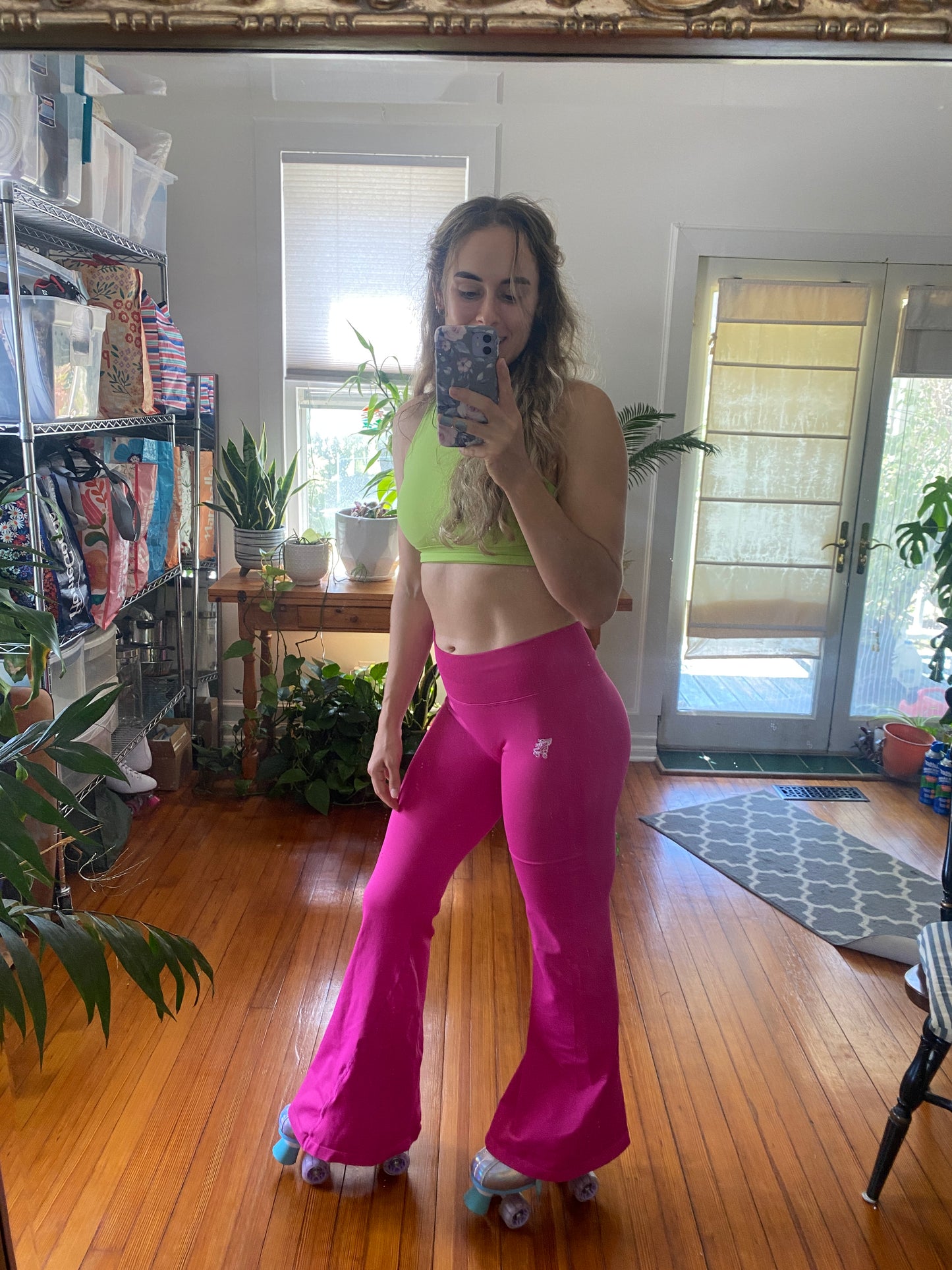 Size Extra Large NEW Flare Roller Skate Leggings - Hot Pink