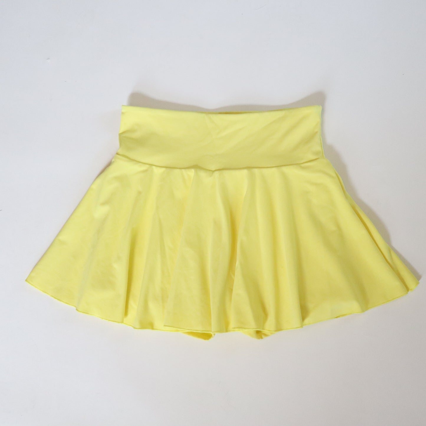 NEW 90's Inspired Roller Skate Mini Skirt - Butter Yellow