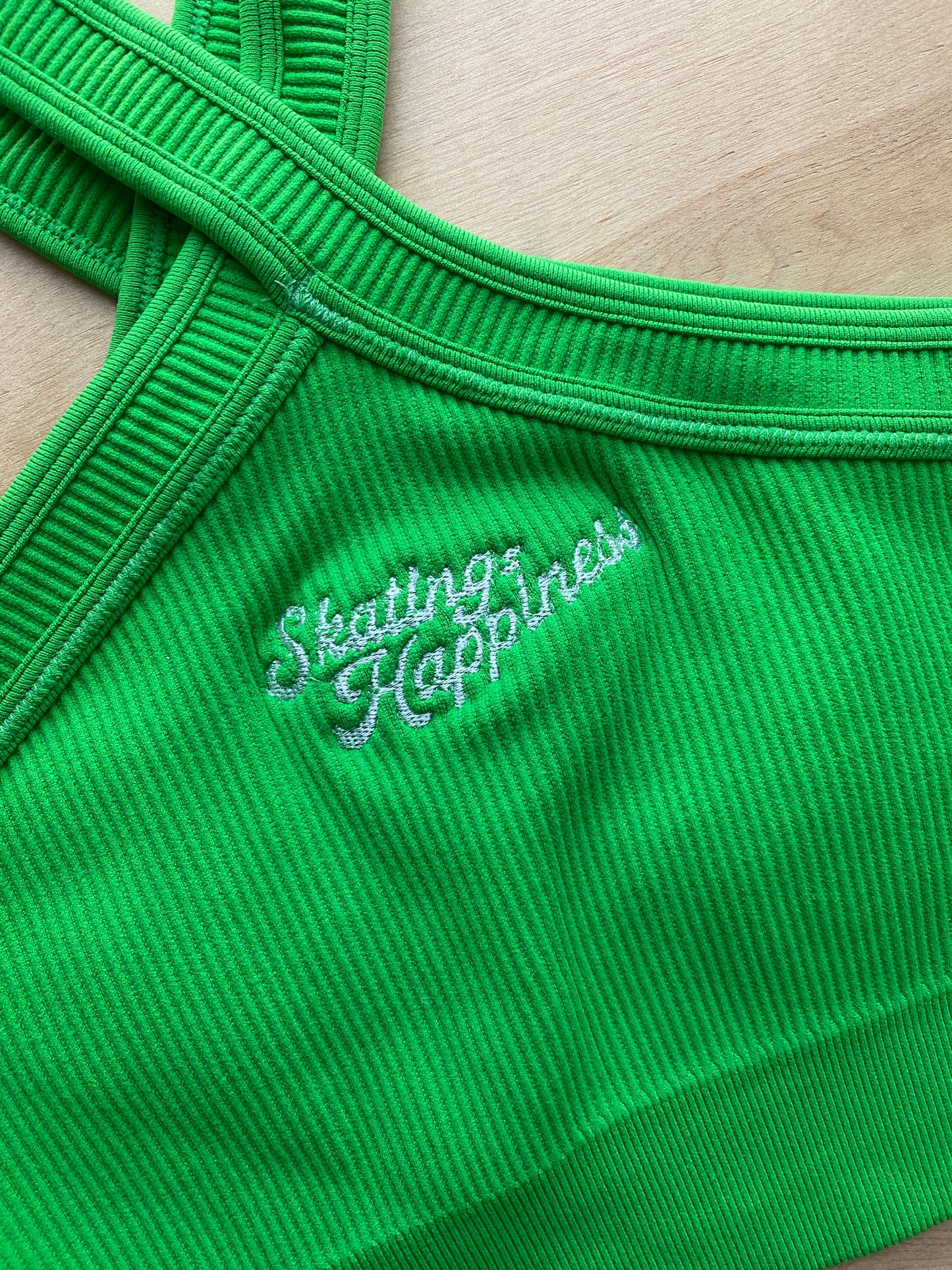 Size Medium NEW Kelly Green Embroidered Roller Skate Crop Top