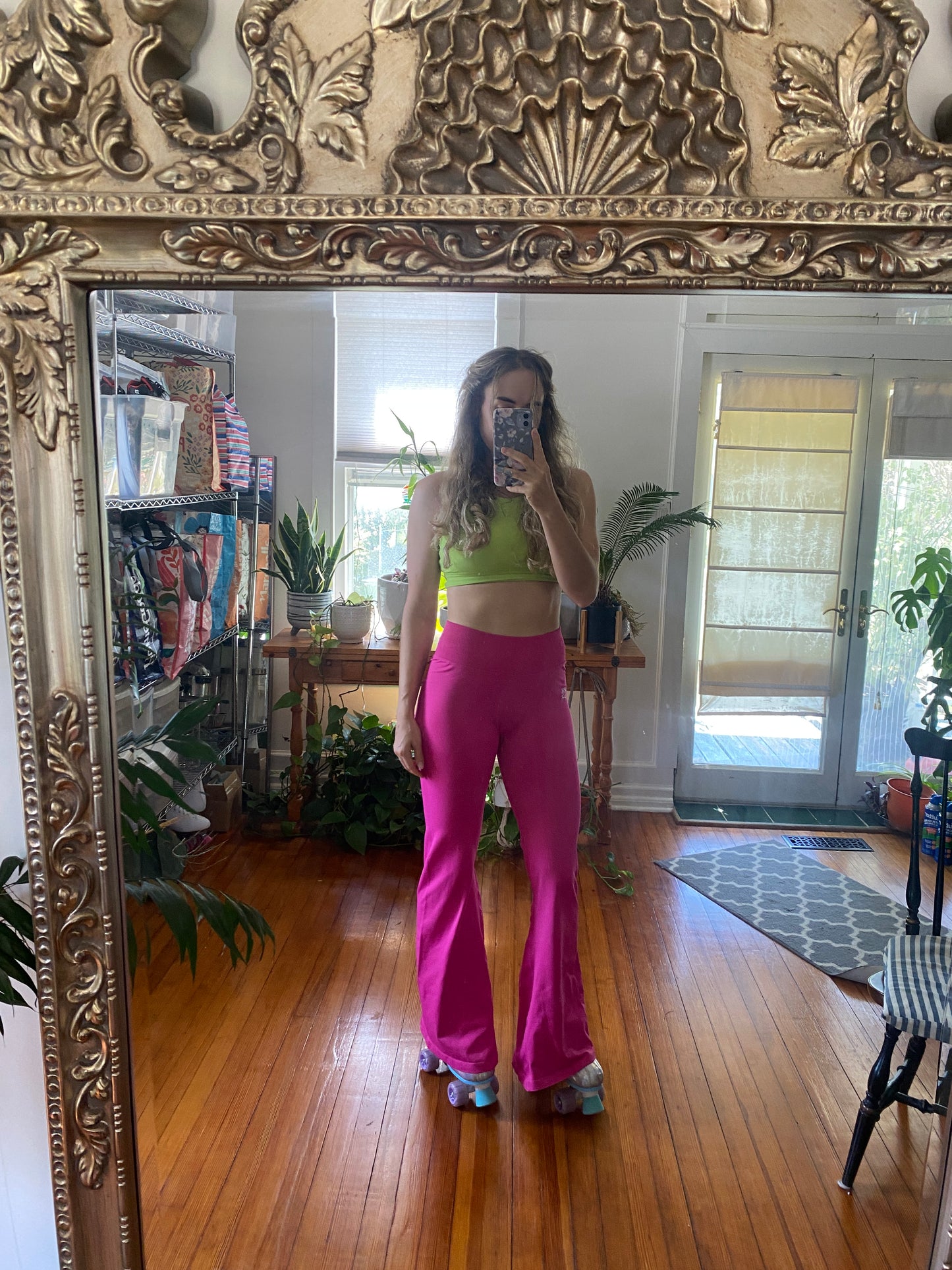 Size Extra Large NEW Flare Roller Skate Leggings - Hot Pink