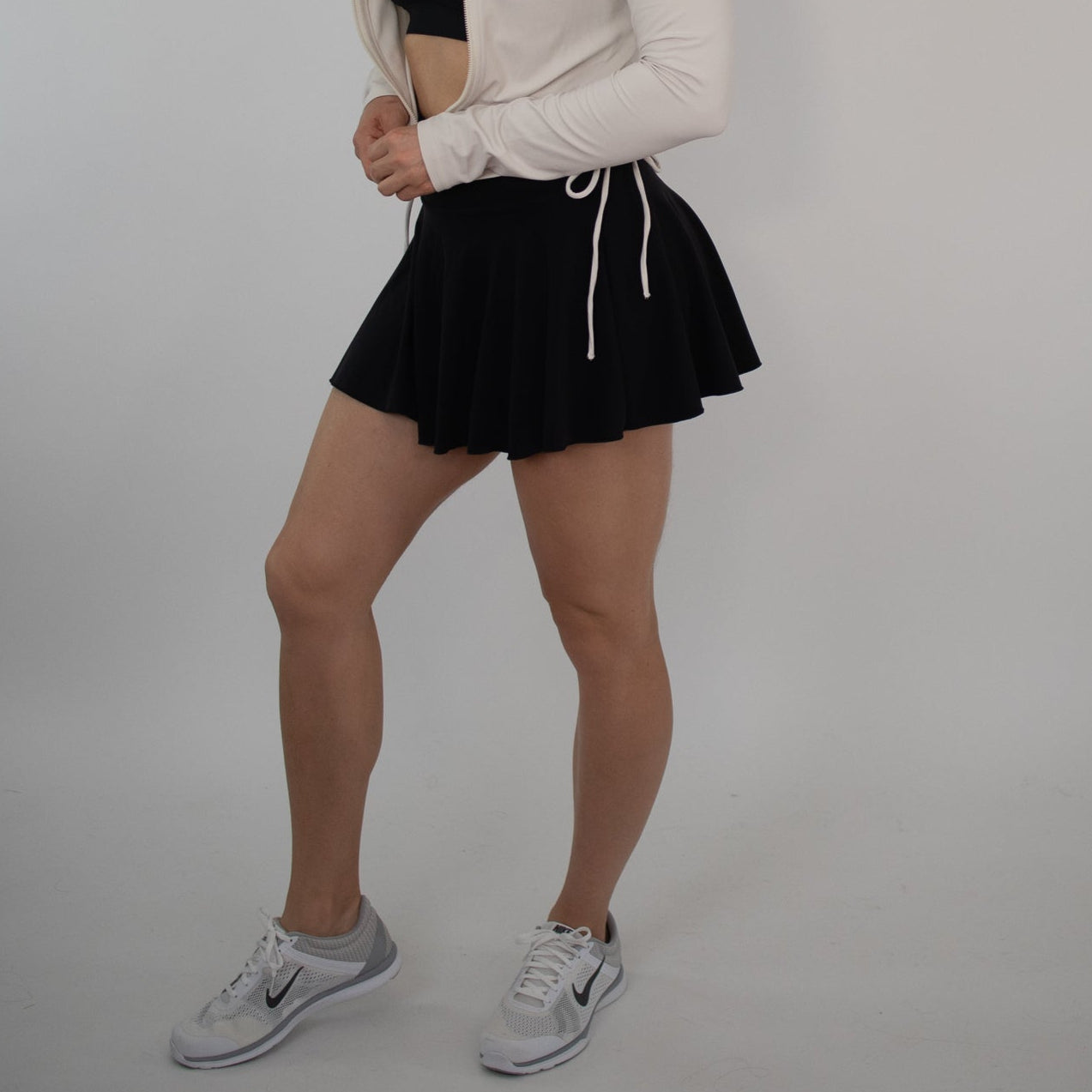 NEW 90's Inspired Roller Skate Mini Skirt - Black