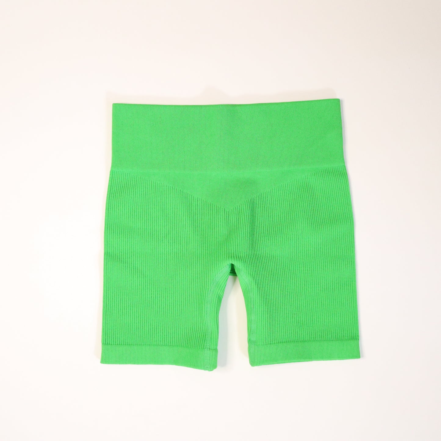 Size Medium NEW Kelly Green Embroidered Roller Skate Shorts